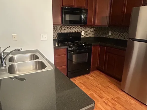 12203 Admirals Walk Dr, Cohoes, NY 12047