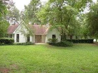 6735 N Club Cir, Shreveport, LA 71107