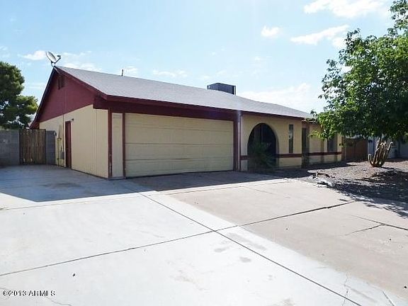 2nd image of 2328 E Juanita Ave