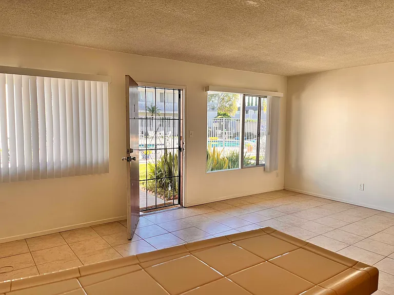 9381 Cellini Ave #3 — Photo 3