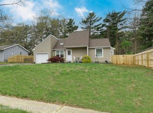 4 Barbara Ct, Waretown, NJ 08758