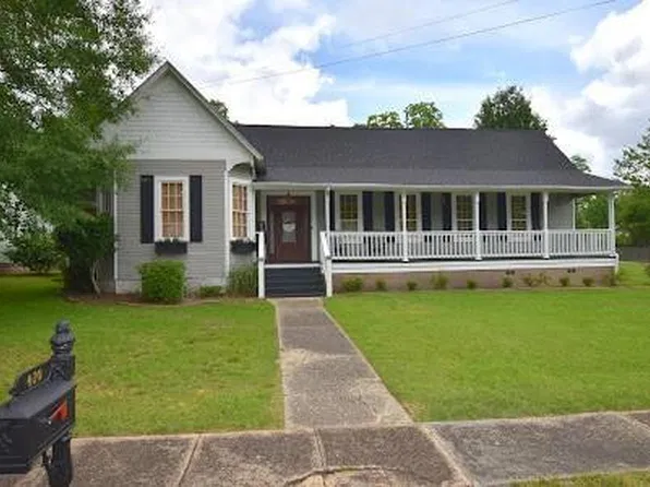 410 W Michigan St, Poplarville, MS 39470
