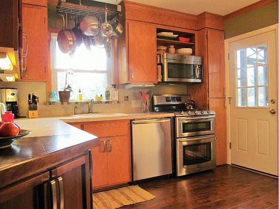 4th image of 1038 Seminole Ave