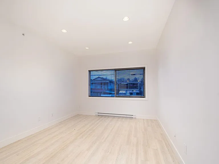 4548 Hastings St #302 — Photo 15