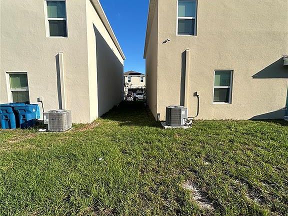 5th image of 1383 Berry Ln