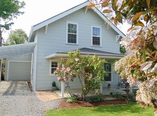 422 Metzler Ave, Molalla, OR 97038