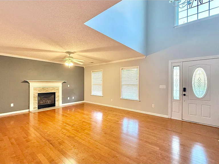 108 Willowbend Ln — Photo 16