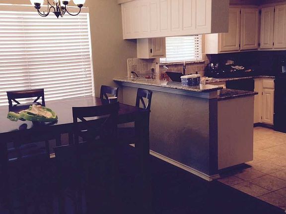 4th image of 6202 Paradise Dr