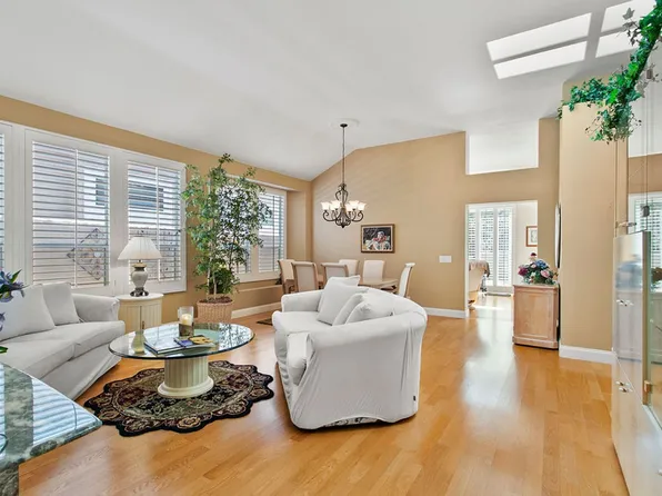 21432 Bastia, Mission Viejo, CA 92692