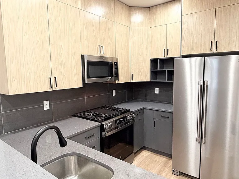 74 Sutton St #3 — Photo 5