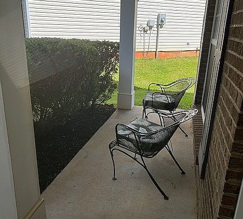 4th image of 1204 Oakdale Commons Ct