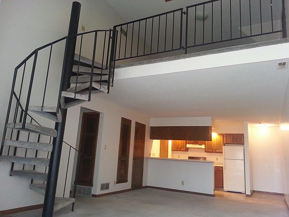 4th image of 2909 Q St APT 2
