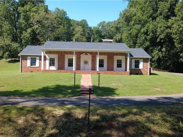 143 James St, Elkin, NC 28621
