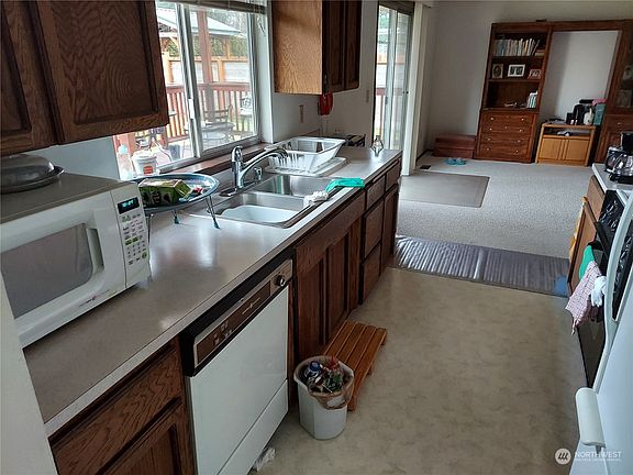 4th image of 2615 150th Street Ct E