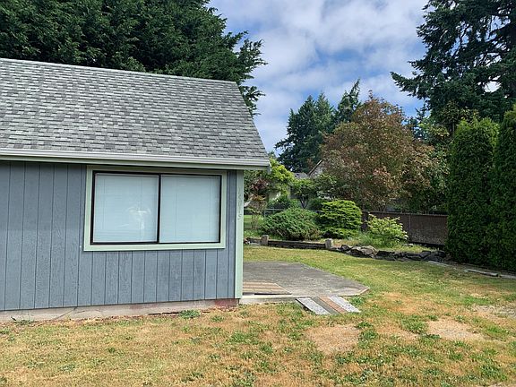 2nd image of 14015 8th Avenue Ct S