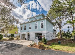119 Harbour Key Dr, Saint Helena Island, SC 29920