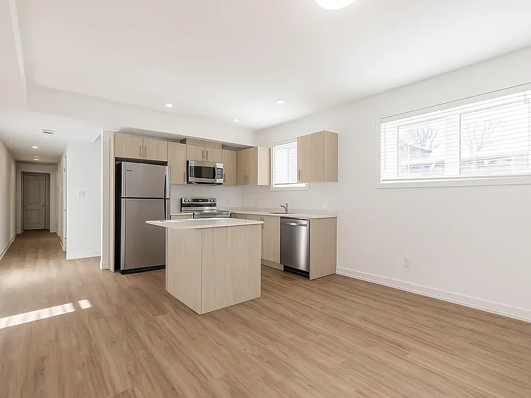 35 Southworth St — Photo 27