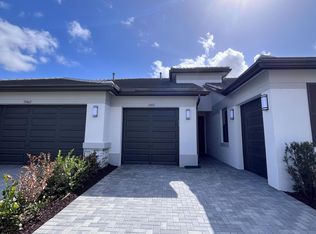 13470 SW Brightside Way, Port Saint Lucie, FL 34986