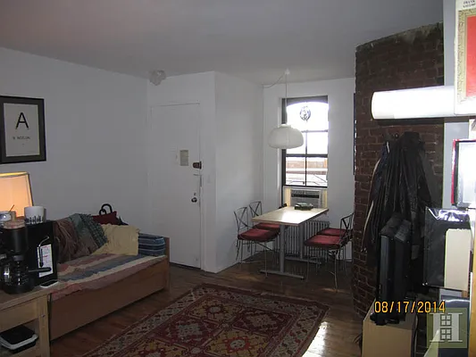 Rented by Halstead Real Estate | media 37