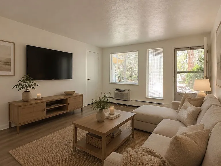 1679 Reed St — Photo 38