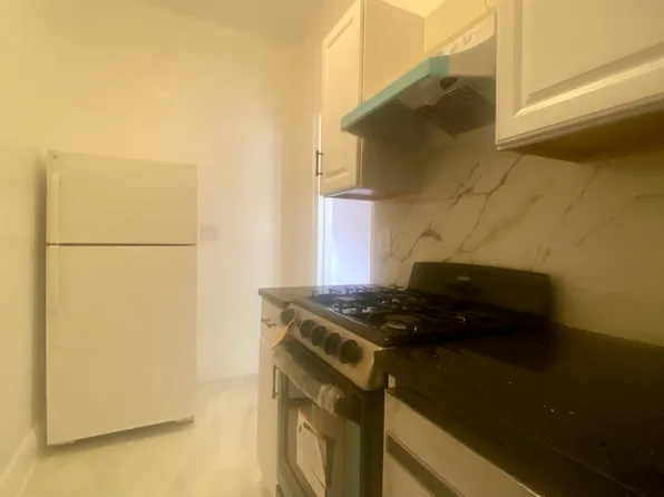 519 East 88th Street image 15 of 17