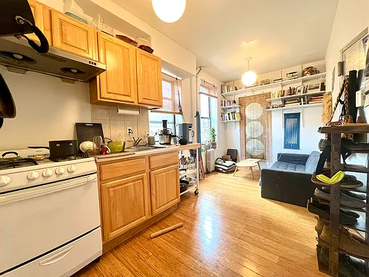 Rented by Nolita Group | media 4