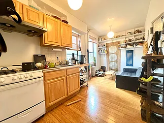Rented by Nolita Group