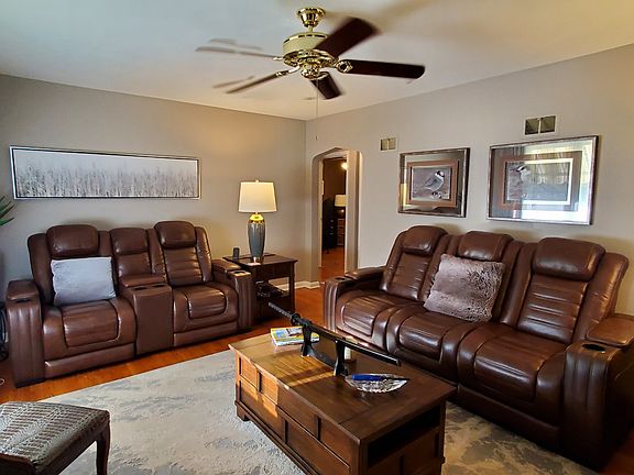 Living Room - view 2