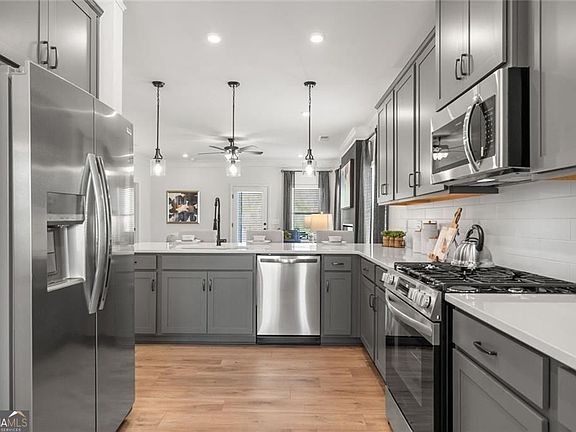 6th image of this home