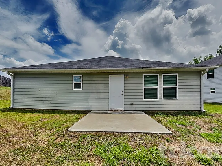 805 Ali St — Photo 16
