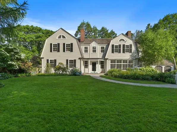 287 Hillside St, Milton, MA 02186