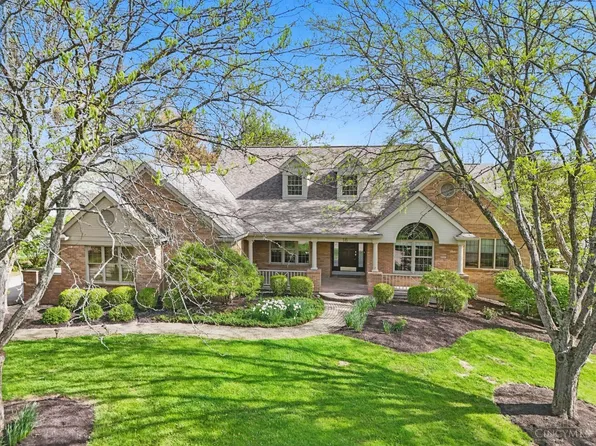 16 Camargo Canyon Dr, Cincinnati, OH 45243