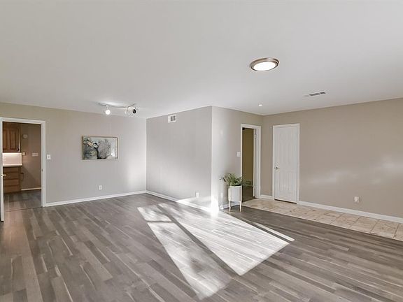 5th image of 3604 Chaffin Dr