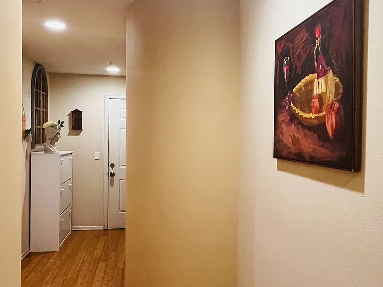 2312 W Boston St #301 — Photo 5