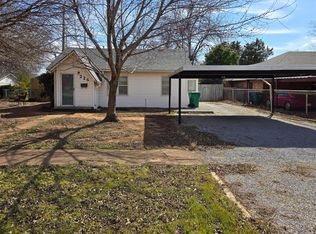 226 E Iowa St, Walters, OK 73572