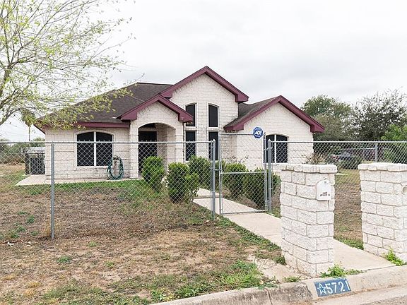 2nd image of 5721 La Joya St