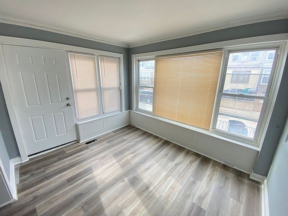 3rd image of 6744 Guyer Ave