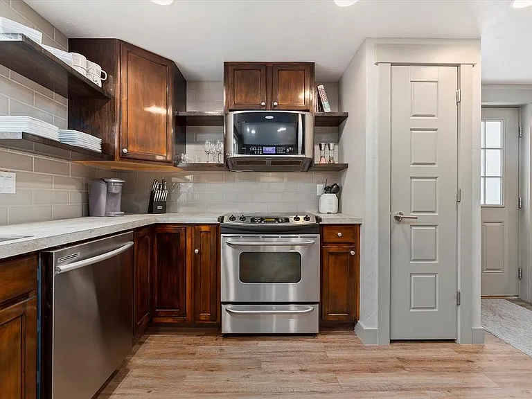 598 S Cotterell Dr — Photo 5
