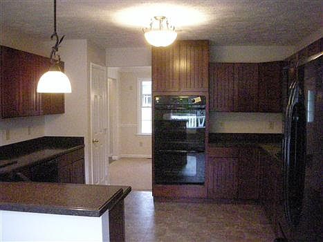 4th image of 8121 Blue Ash Ct