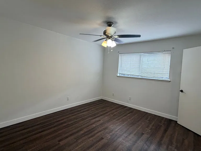 4107 Avondale Ave #104 — Photo 12