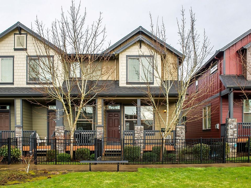 1st image of 1470 NE Redspire Ln