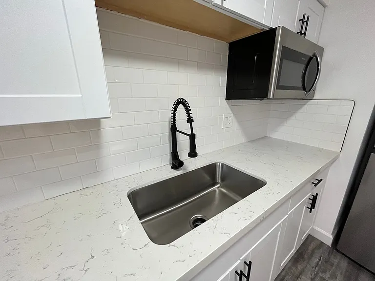 The Brentwood — Photo 32