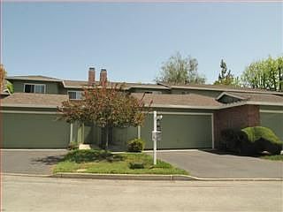 1st image of 1512 Lilac Ln