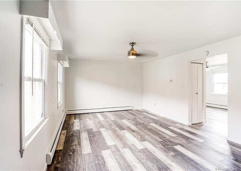 Third Stone Ridge 71 Karen Ct Bridgeport CT Zillow