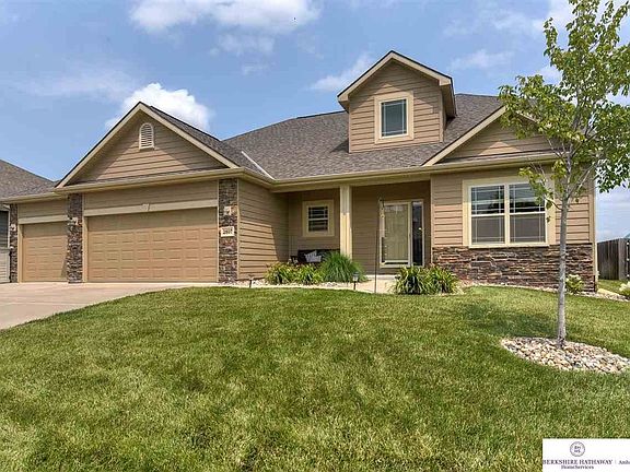 2nd image of 2807 N 169th St