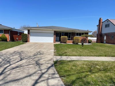 12219 Corvair Dr, Sterling Heights, MI, 48312