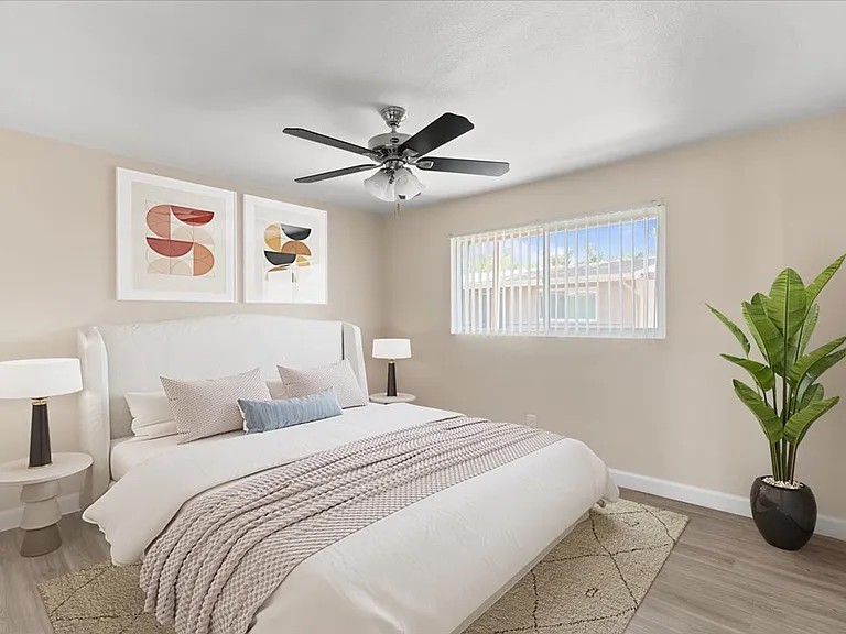 Park View Apartments- Riverside, CA — Photo 23