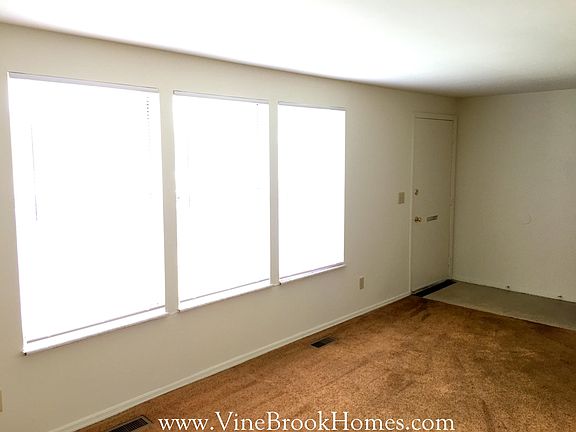3rd image of 7512 Mount Whitney St