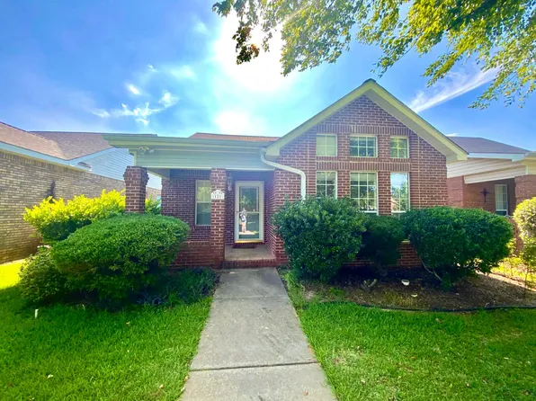 121 Williamstown Dr, Warner Robins, GA 31093