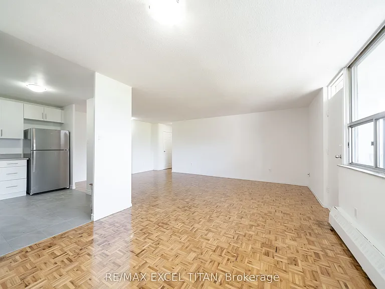 5 Glamorgan Ave #412 — Photo 5
